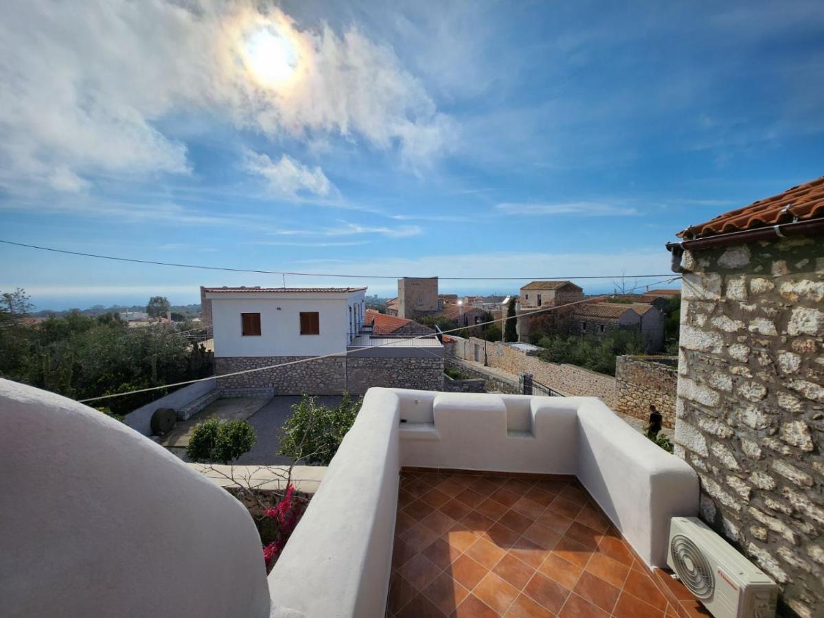 Elia Luxury Rooms Areopoli Esterno foto
