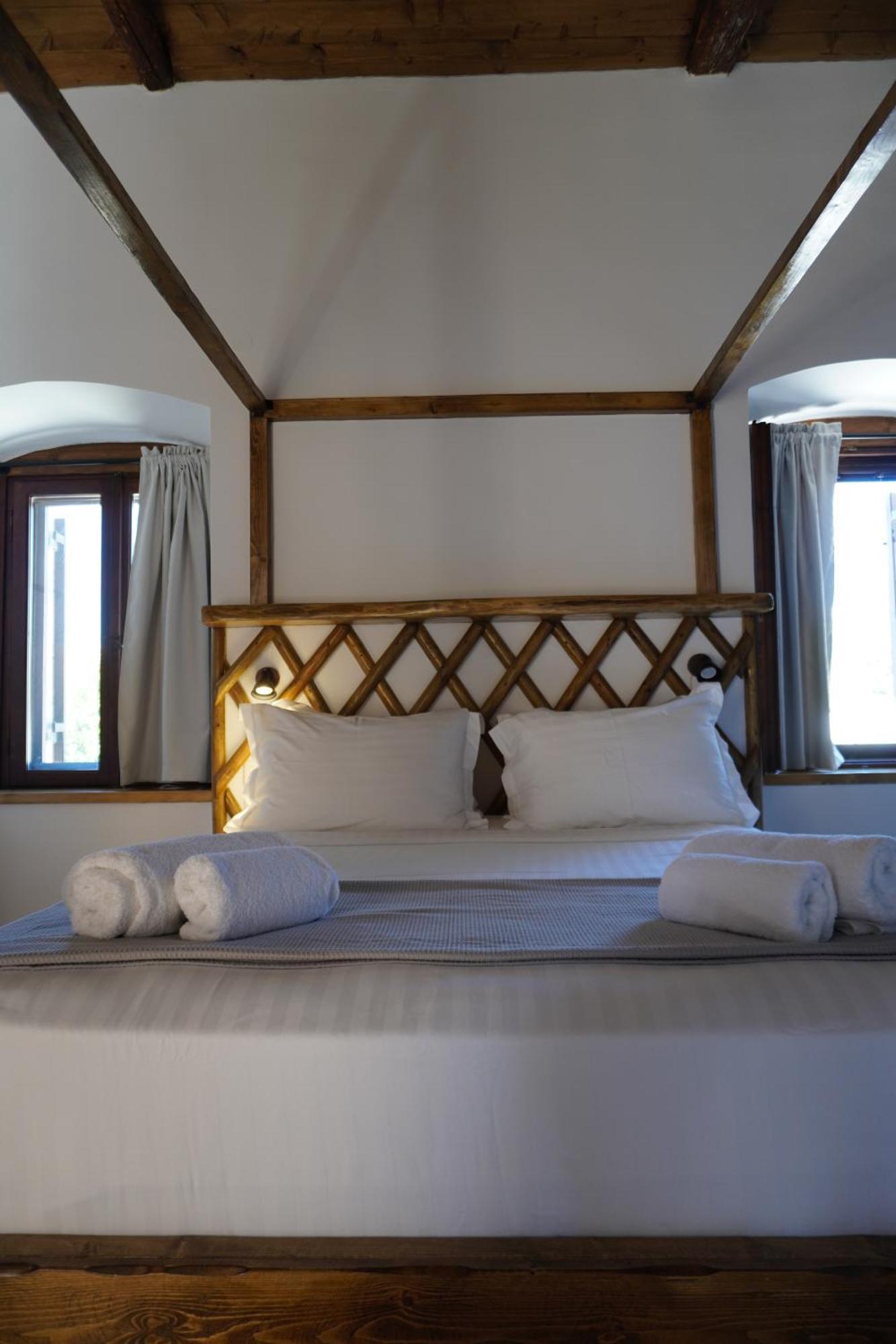 Elia Luxury Rooms Areopoli Esterno foto